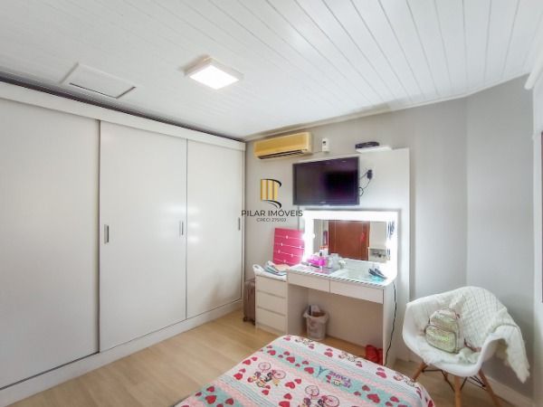 Casa Condominio para Venda - 227.4m², 4 dormitórios, sendo 2 suites, 4 vagas - Cristal