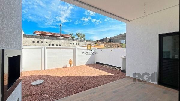 Casa Condominio em Porto Alegre, no bairro Ipanema, com 3 dormitório(s), à venda.