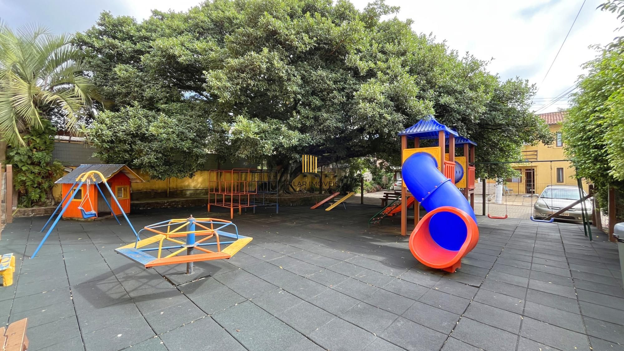 Casa de Condomínio 3 dormitórios no bairro Aberta dos Morros