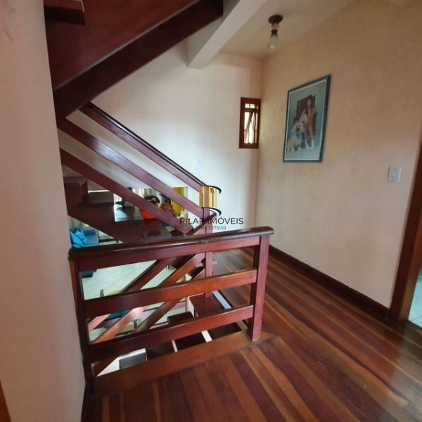 Casa para Venda - 185m², 3 dormitórios, sendo 1 suites, 2 vagas - Bahamas