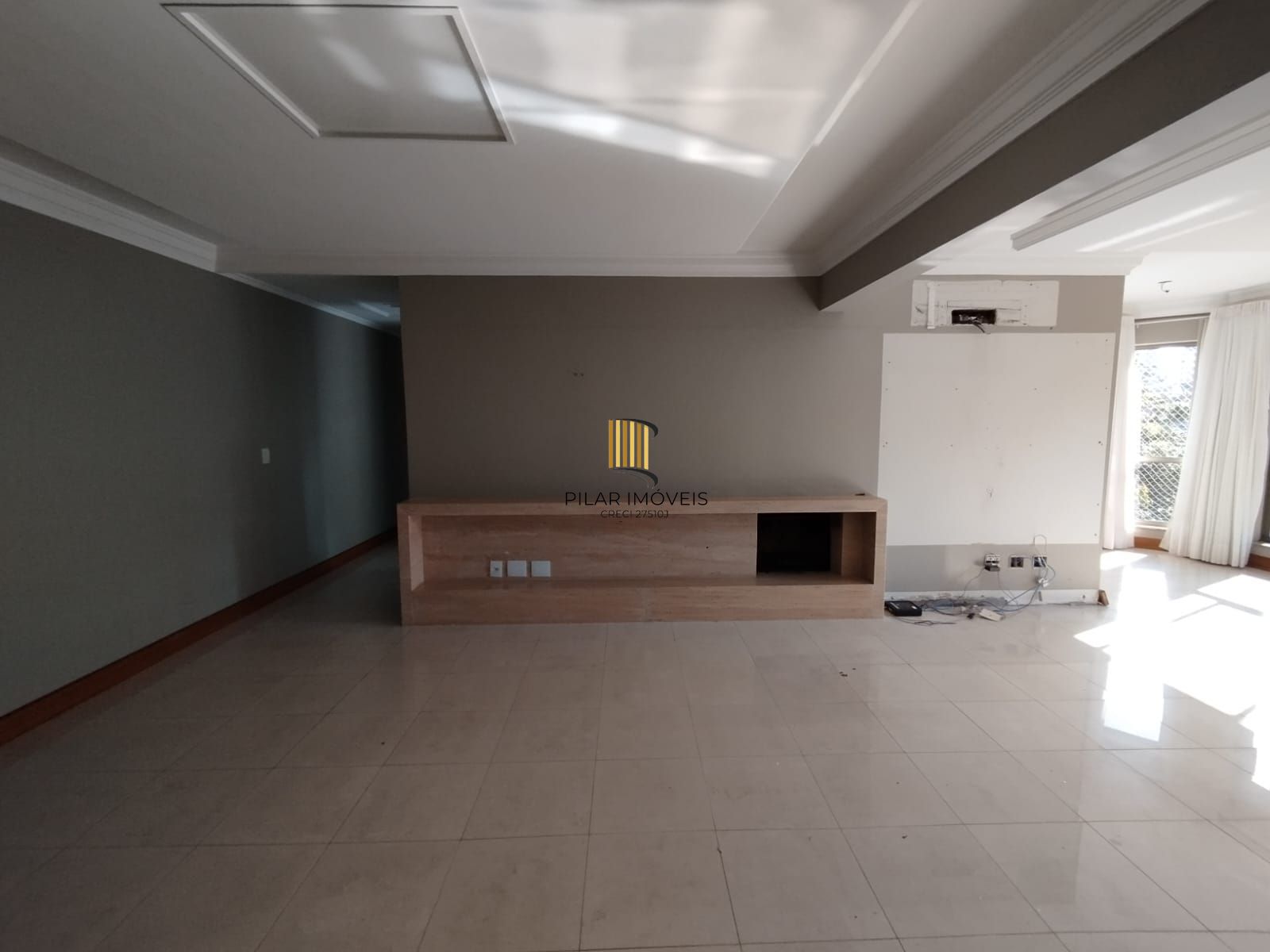 Apartamento com 3 dormitórios á venda no Bairro Tristeza.