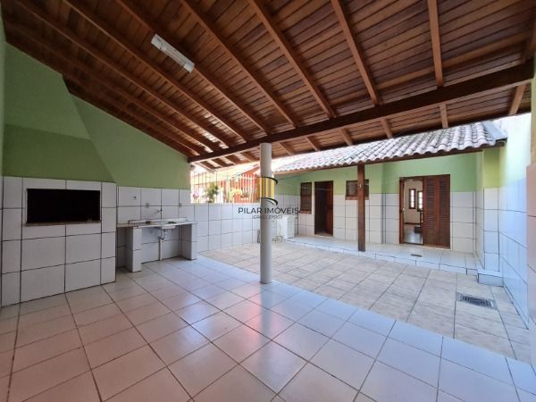 Casa para Venda - 150m², 3 dormitórios, Hípica