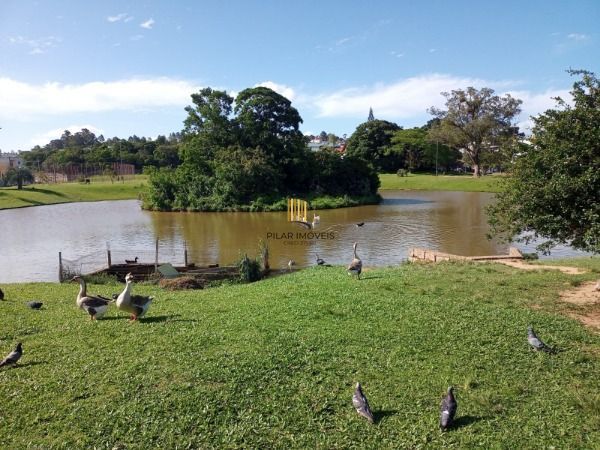 Terreno em Porto Alegre, no bairro Hípica, à venda.