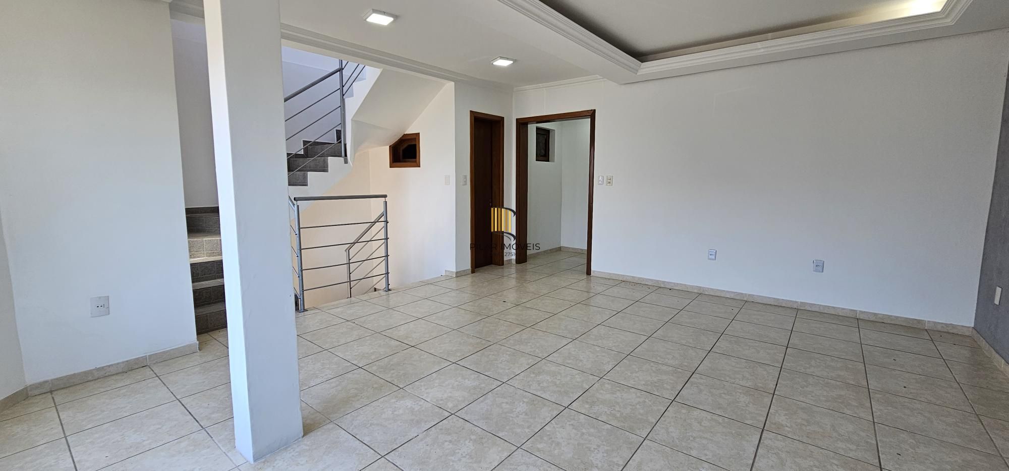 Casa 2 dormitórios no bairro Hípica