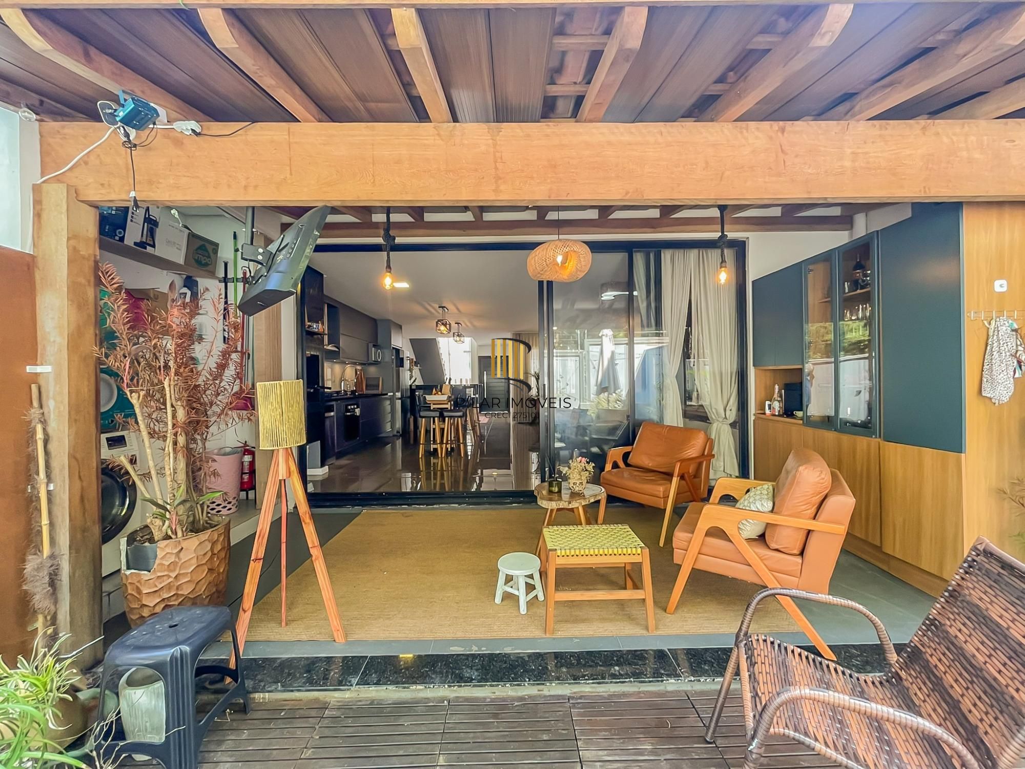 Sobrado 3 dormitórios em condomínio do residencial Lagos de Ipanema!