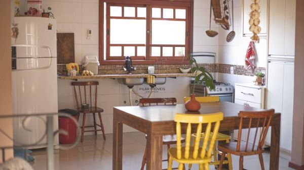 Casa Condominio para Venda - 150m², 3 dormitórios, sendo 1 suites, 2 vagas - Belém Novo