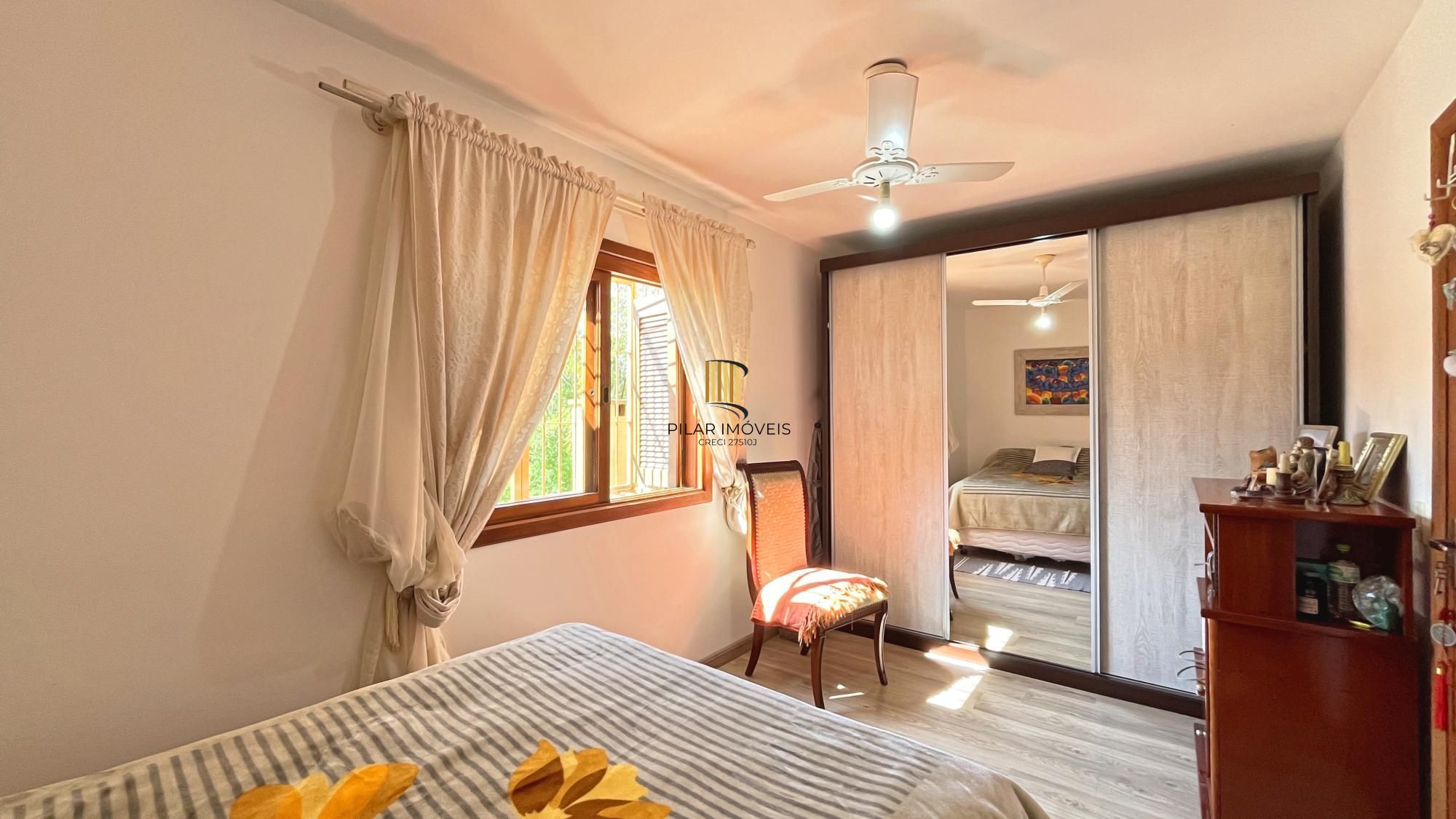 Casa de Condomínio 3 dormitórios no bairro Aberta dos Morros