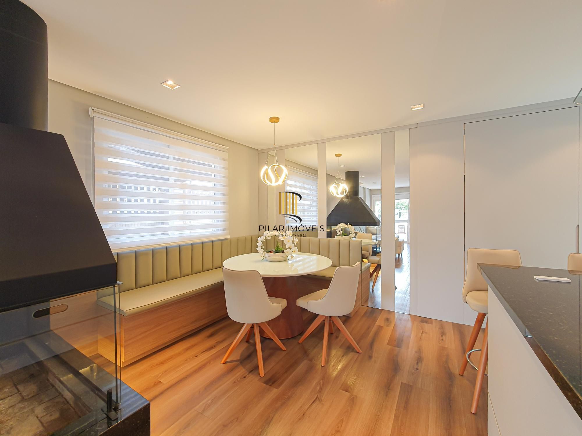 O refúgio perfeito: Casa térrea reformada com piscina e clima de interior!