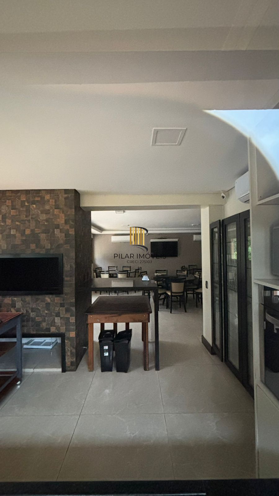 Linda cobertura, 3 quartos, 1 suíte, infra completa no bairro Ipanema, com ofurô.