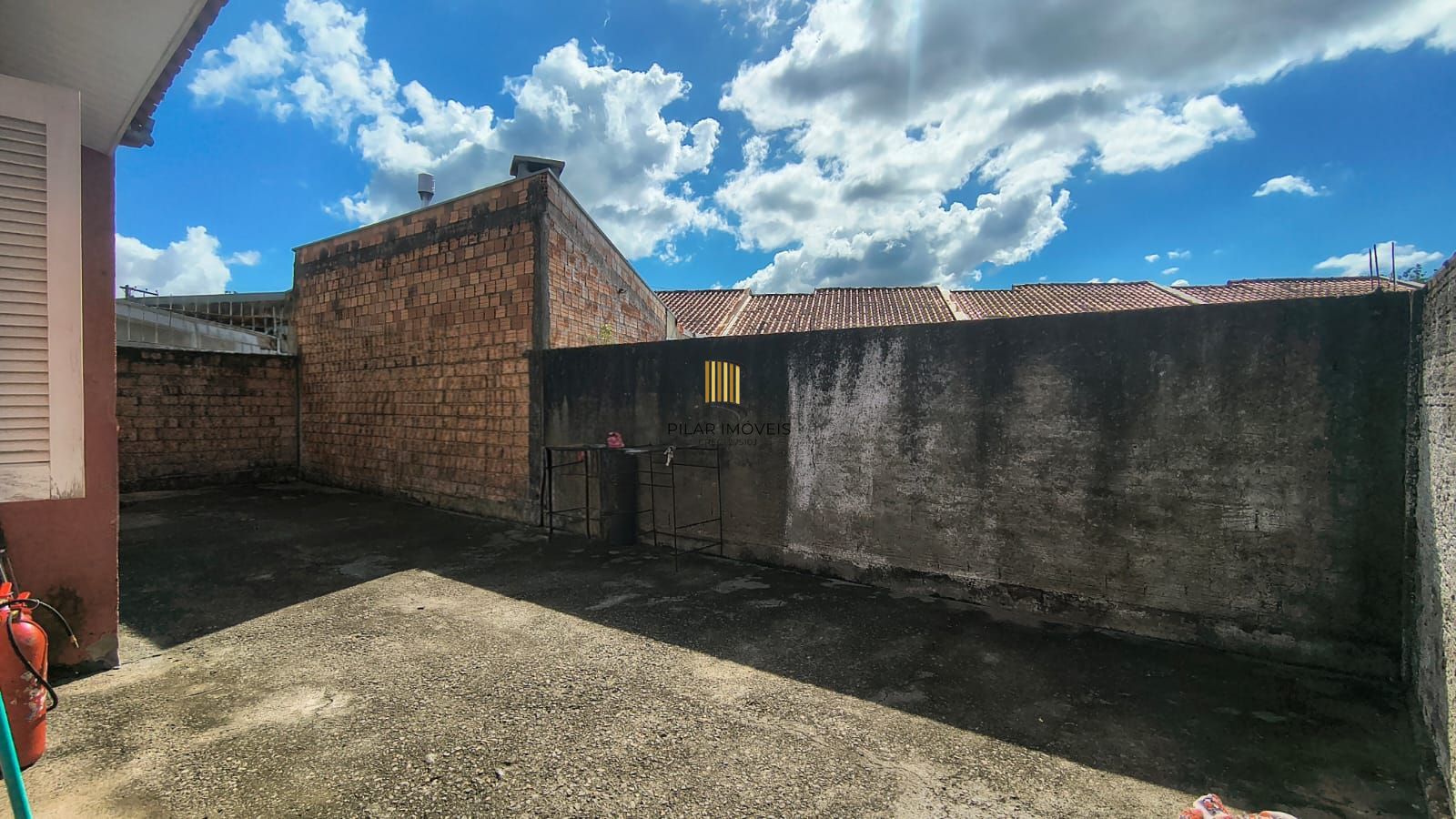 Casa de 2 dormitórios no bairro Hipica