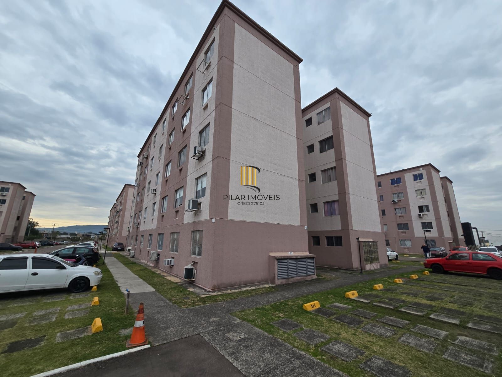 Apartamento 2 dormitórios no bairro Hípica