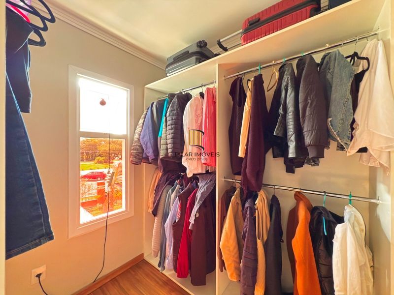 Casa com vista para o Rio e 3 dormitórios