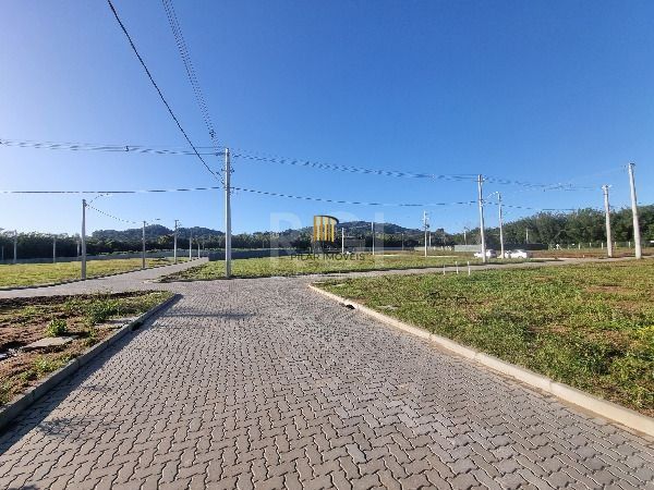 Terreno em Porto Alegre, no bairro Campo Novo, à venda.