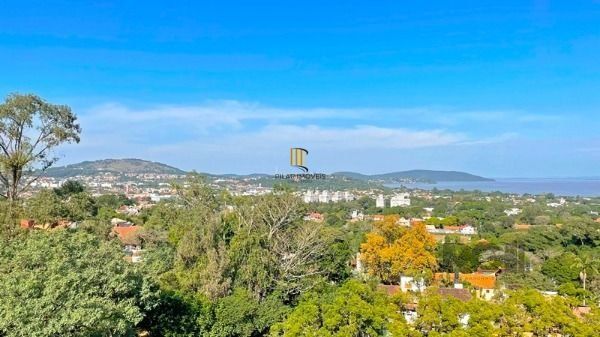 Apartamento em Porto Alegre, no bairro Cavalhada, com 3 dormitório(s), e 3 banheiros, à venda.
