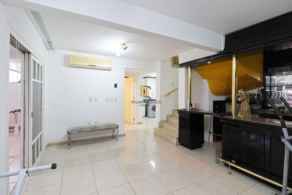 Casa Condominio para Venda - 201m², 3 dormitórios, sendo 1 suites, 2 vagas - Tristeza
