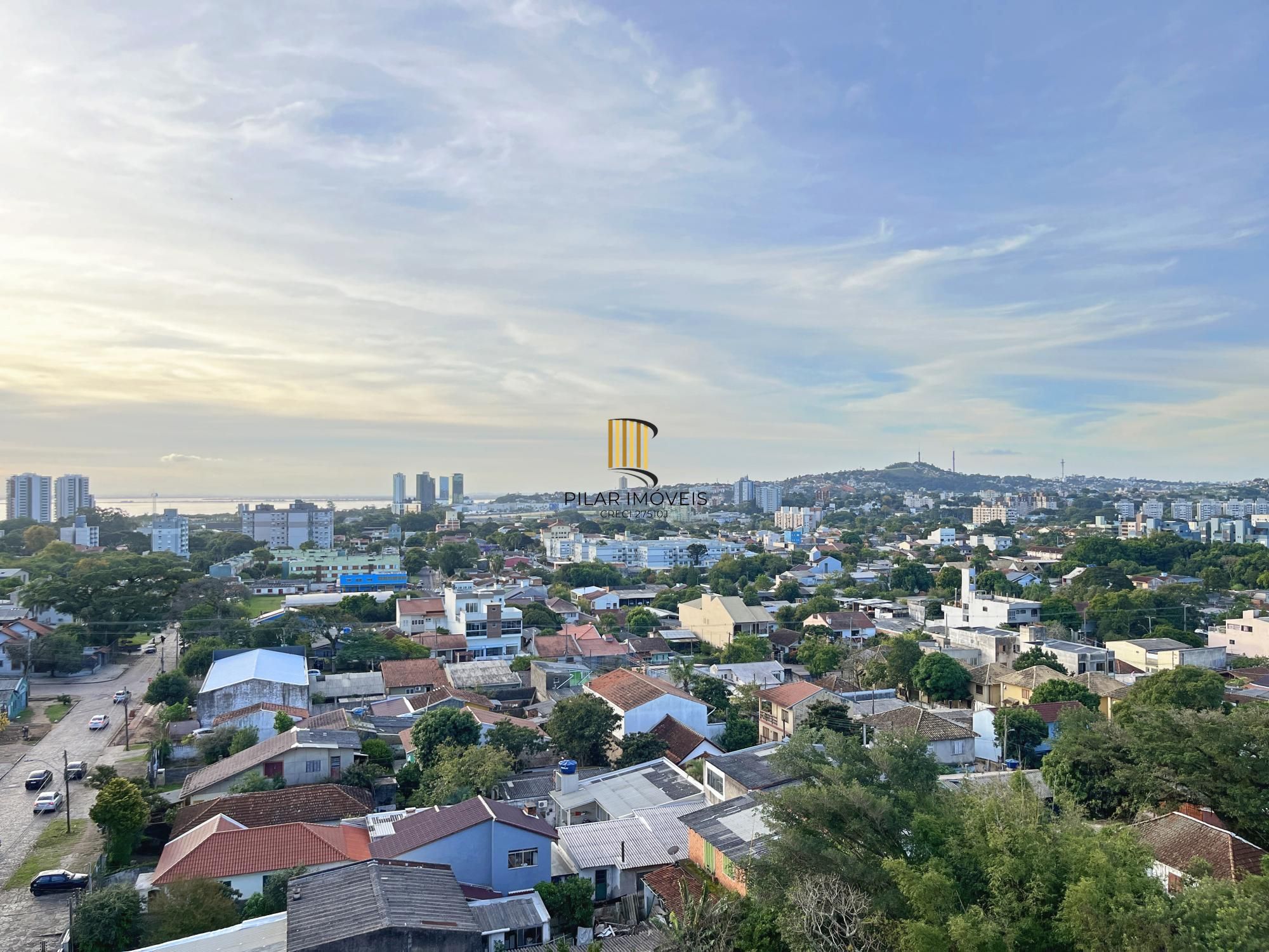 Apartamento 3 dormitórios no bairro Camaquã