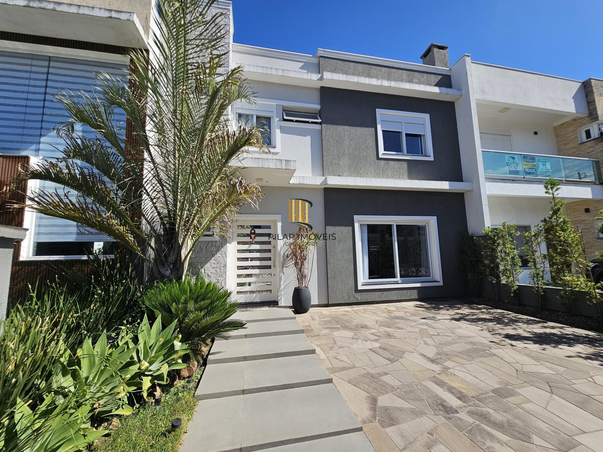 Casa de Condomínio 3 dormitórios no bairro Hípica