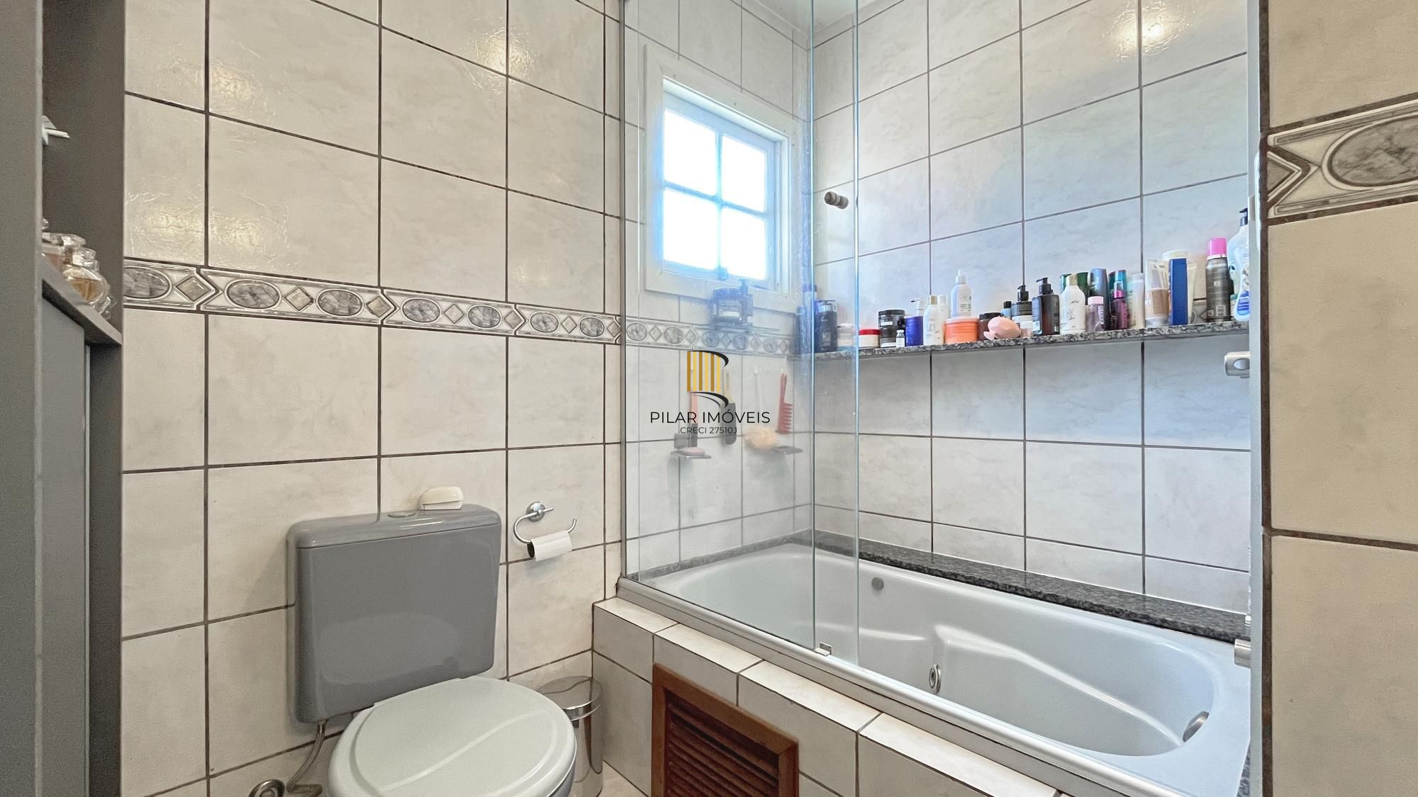 Casa de Condomínio 3 dormitórios no bairro Guarujá