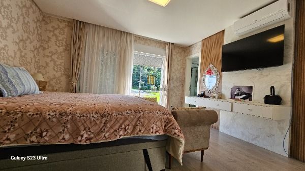 Casa Condominio em Porto Alegre, no bairro Aberta Dos Morros, com 3 dormitório(s), e 3 banheiros, à venda.