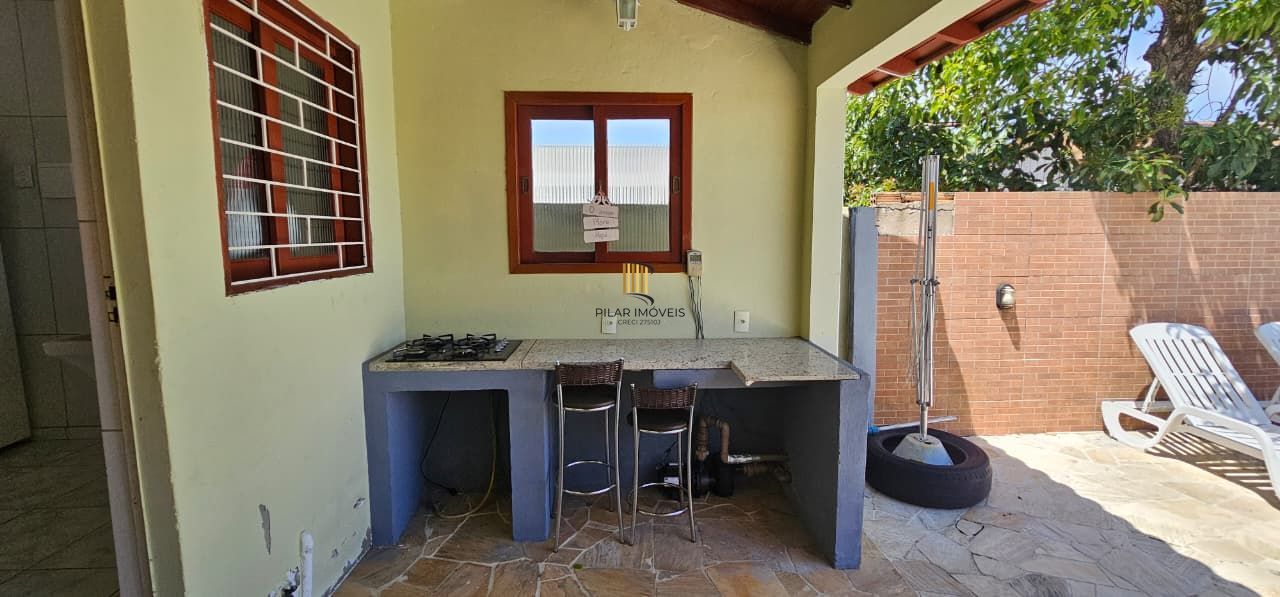 Casa 4 dormitórios no bairro Restinga