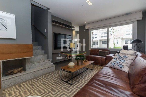 Casa Condominio para Venda - 191m², 3 dormitórios, sendo 1 suites, 2 vagas - Vila Nova