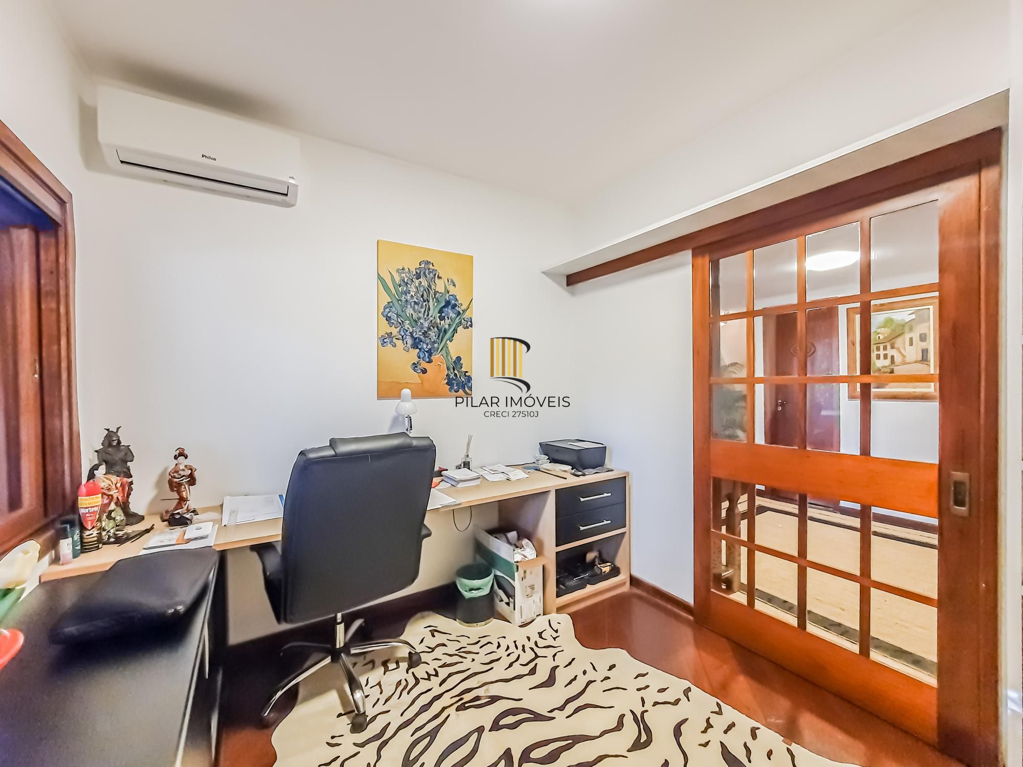 Casa em condomínio mobiliada, 3 dormitórios
