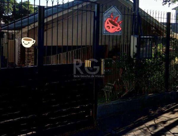 Casa em Porto Alegre, no bairro Espírito Santo, com 3 dormitório(s), e 3 banheiros, à venda. - Pilar Imóveis