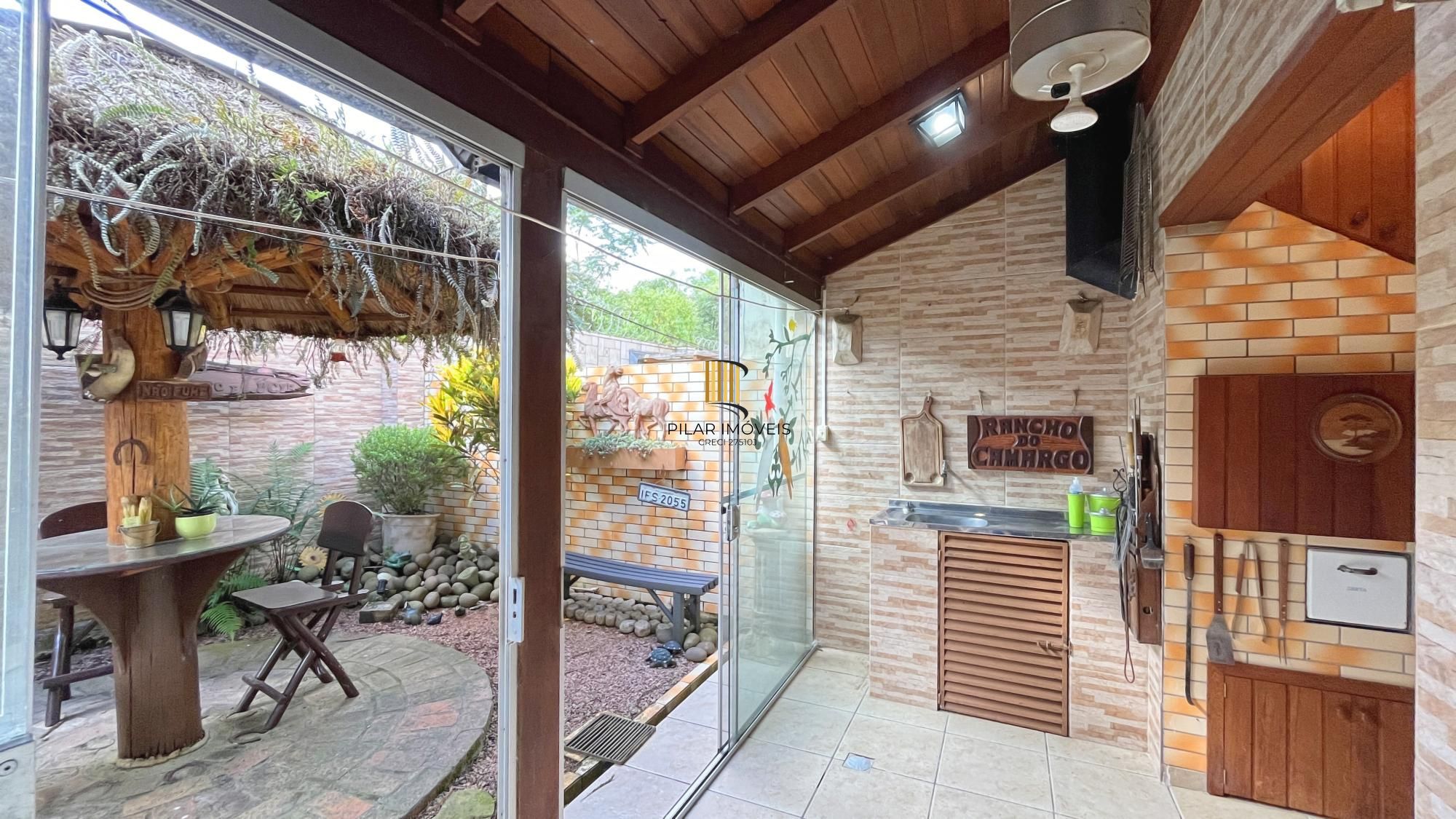 Casa Condominio para Venda - 96m², 3 dormitórios, sendo 1 suites, 2 vagas - Hípica