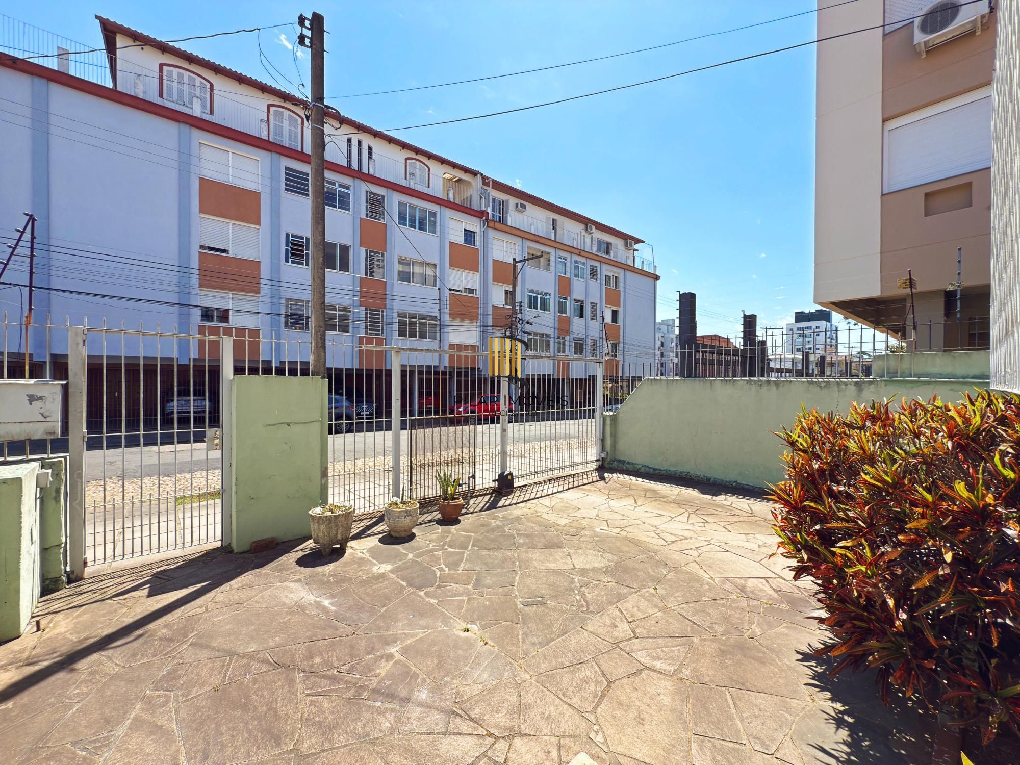 casa térrea 03 dormitórios - 128m² no Partenon