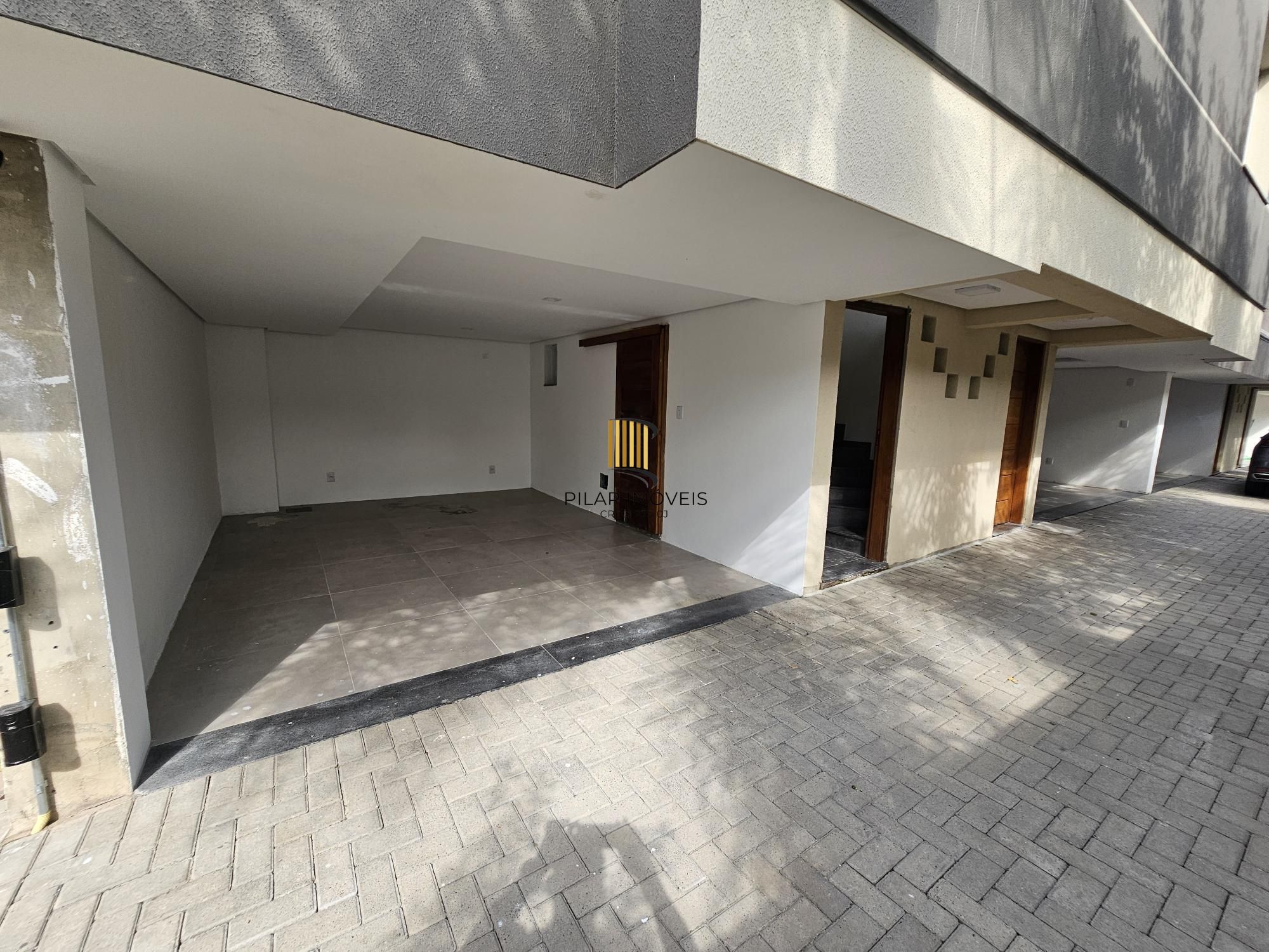 Casa de Condomínio 3 dormitórios no bairro Glória