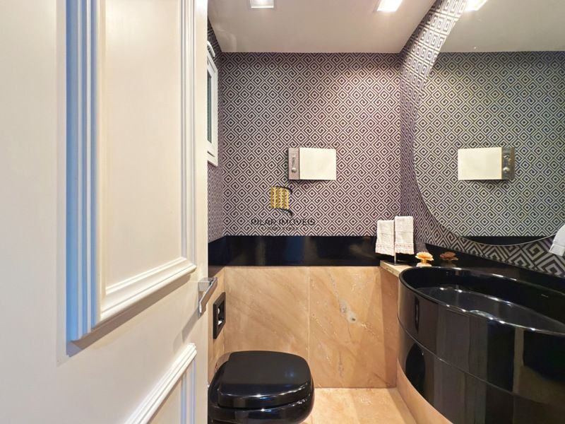 Residência, ótimo padrão com 4 suítes nos altos do Jardim Isabel, com vista perene para o Guaiba e Por-do-Sol