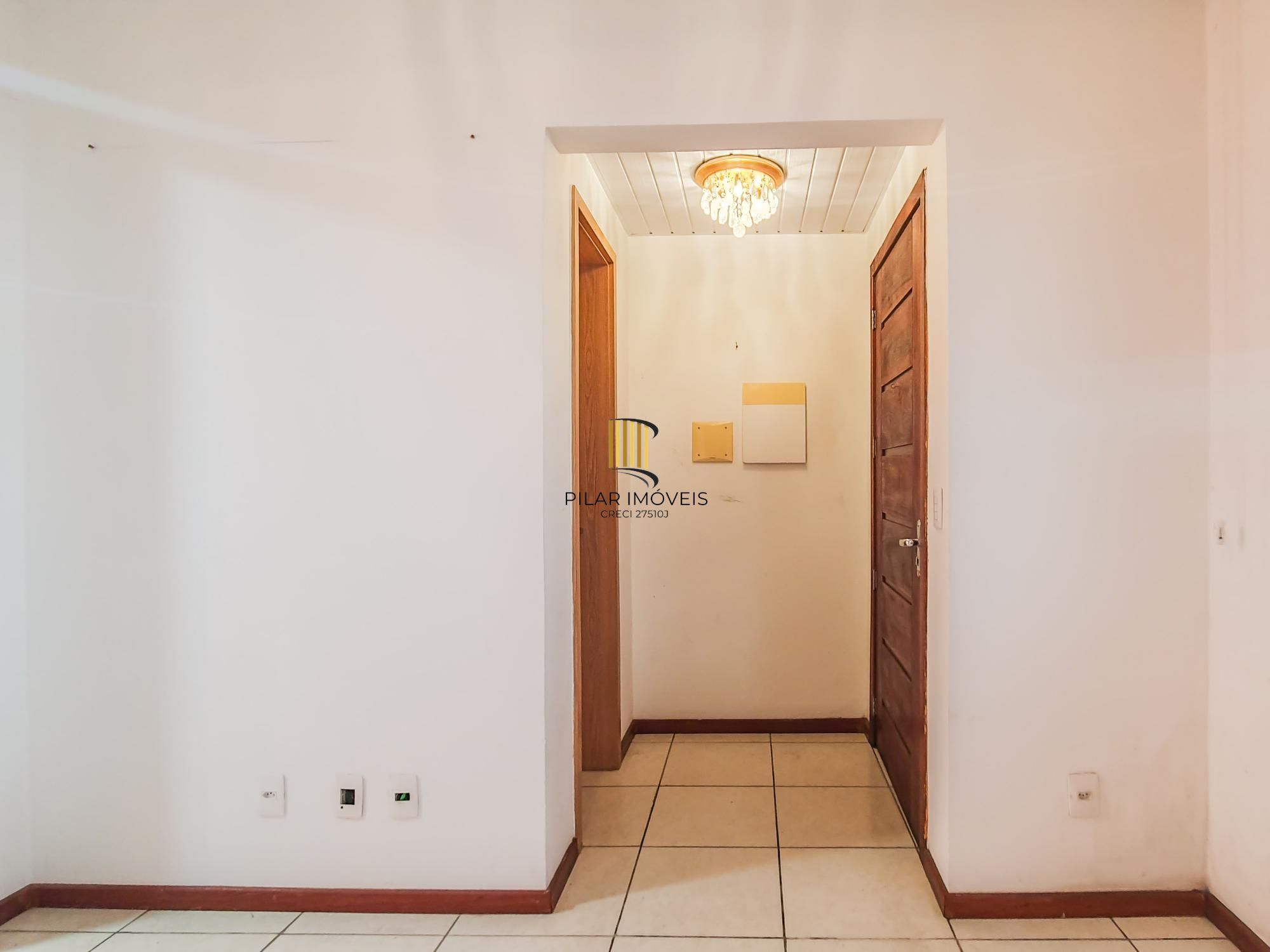 Casa de Condomínio 3 dormitórios no bairro Hípica