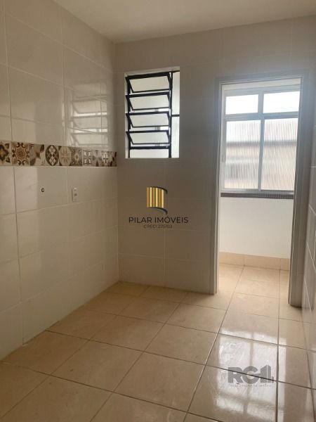 Apartamento em Porto Alegre, no bairro Rubem Berta, com 1 dormitório(s), à venda.