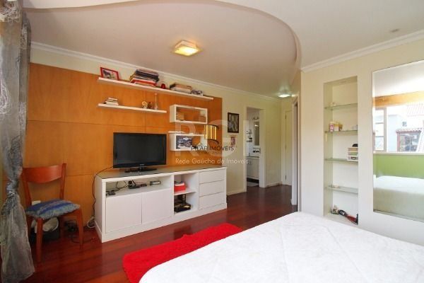 Casa para Venda - 154m², 3 dormitórios, sendo 1 suites, 4 vagas - Ipanema