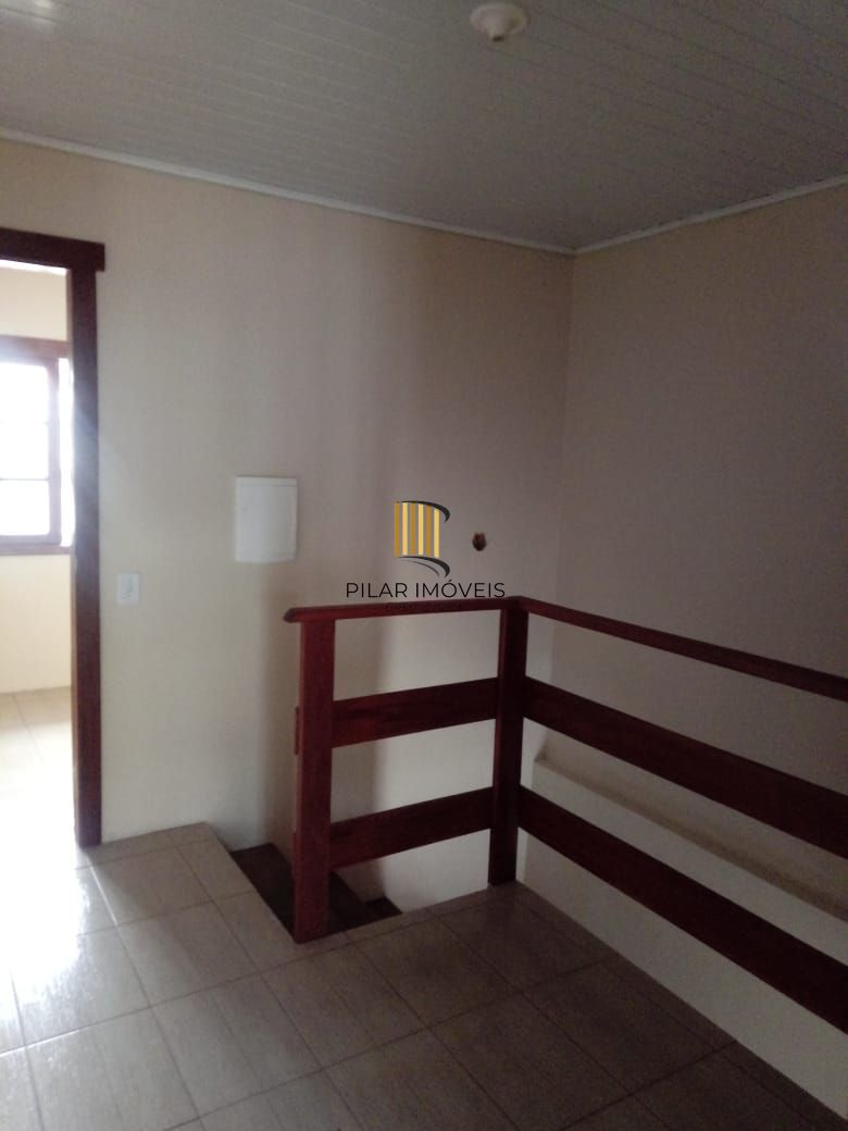 Casa 2 dormitórios no bairro Guarujá
