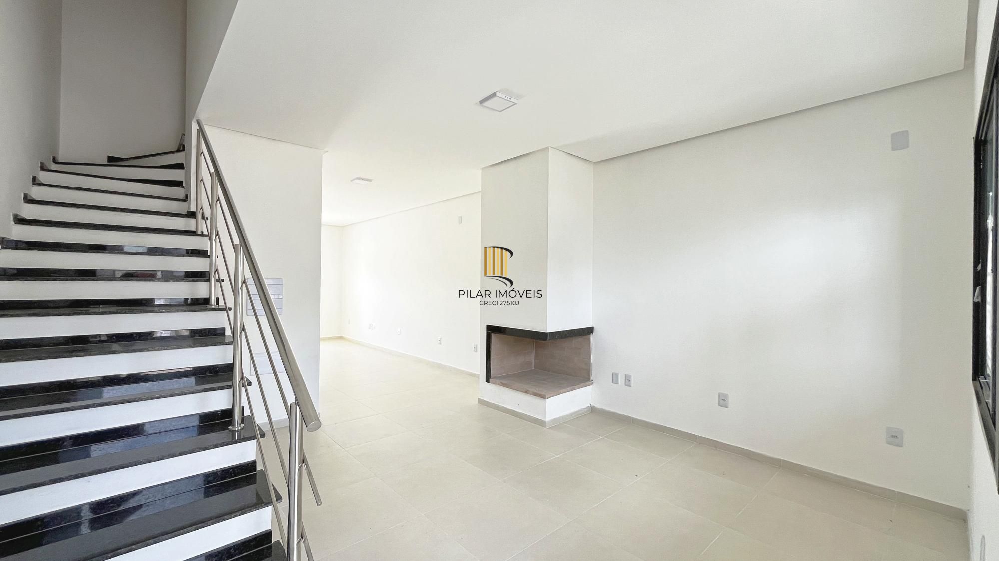 Casa em Porto Alegre, no bairro Hípica, com 3 dormitório(s), à venda.