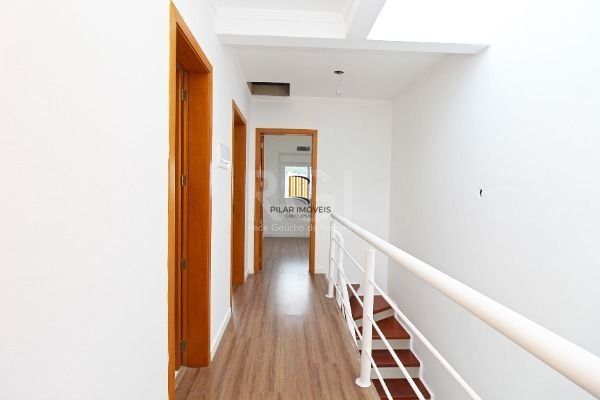 Casa para Venda - 120m², 3 dormitórios, sendo 1 suites, 2 vagas - Hípica