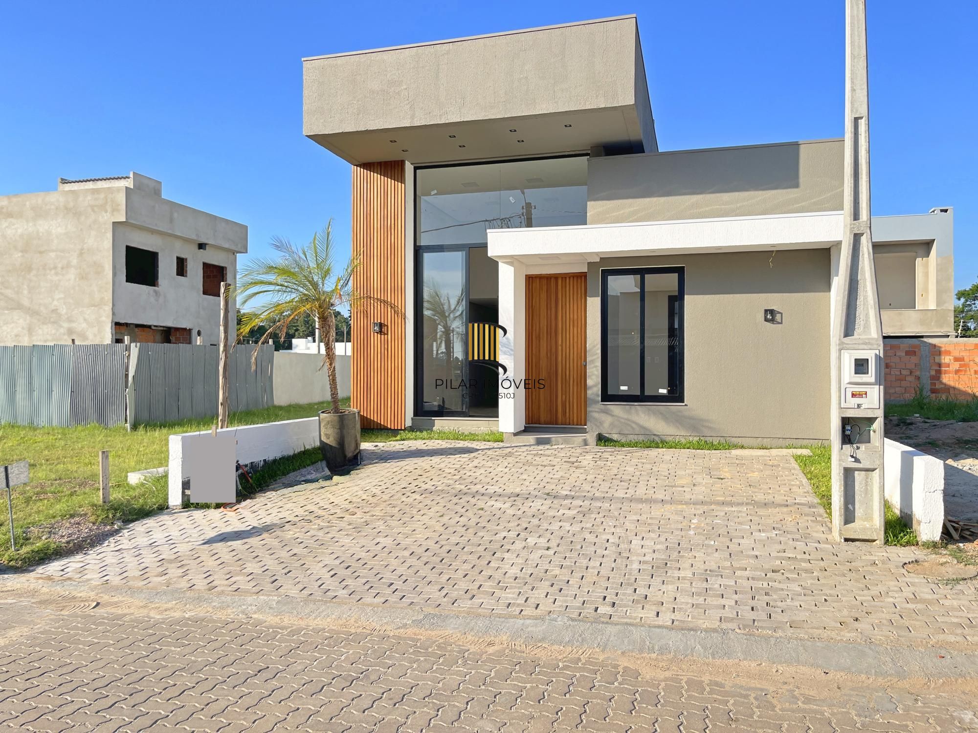 Casa Condominio em Porto Alegre, no bairro Hípica, com 3 dormitório(s), e 3 banheiros, à venda.
