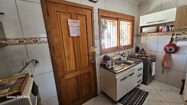 Casa 2 dormitórios no bairro Hípica