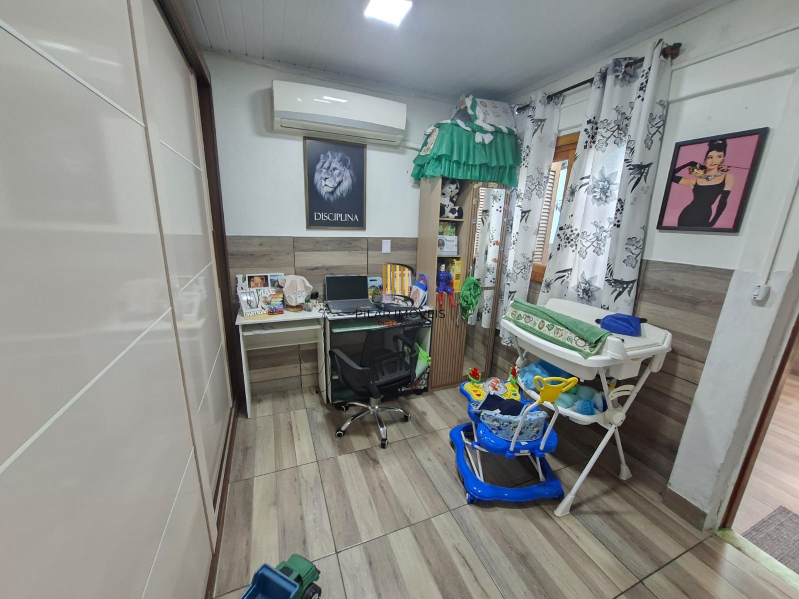 Restinga-Casa 3 dormitórios, sala, cozinha, garagem fechada-Venda!!!