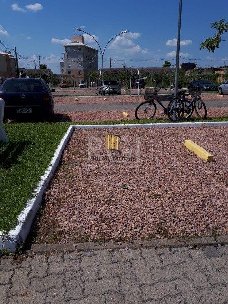 Apartamento para Venda - 47.78m², 2 dormitórios, 1 vaga - Restinga