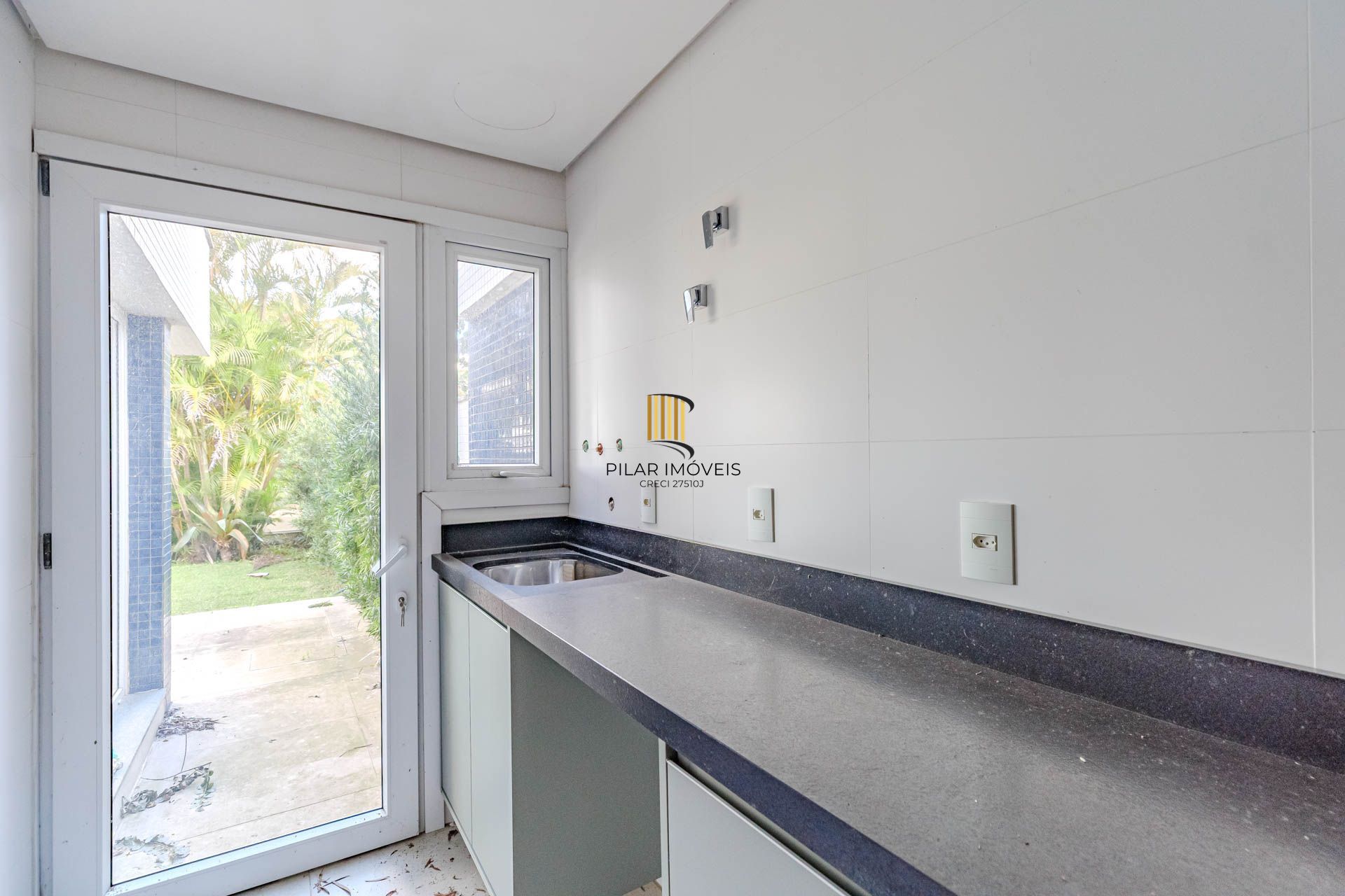 Apartamento - 3 dormitórios, sendo 3 suites, 4 vagas - Vila Assunção