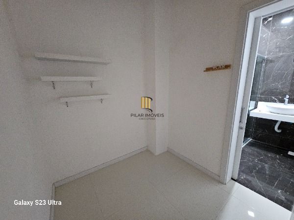 Casa Condominio em Porto Alegre, no bairro Hípica, com 4 dormitório(s), e 4 banheiros, à venda.