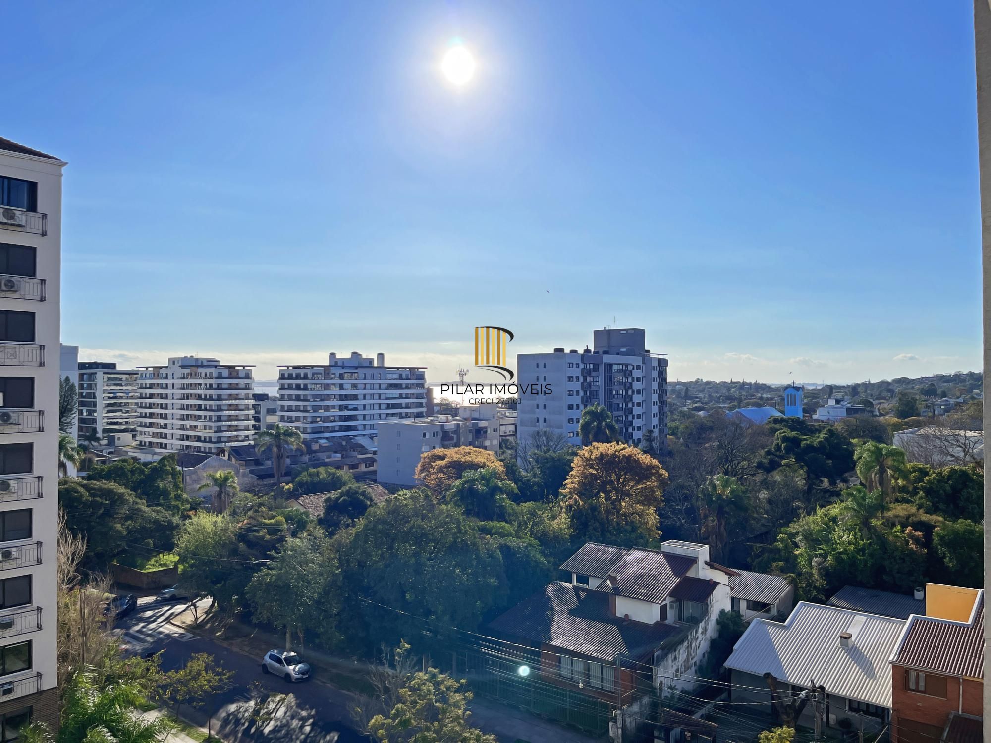 Excelente apartamento com 3 dormitório com 1 suíte á venda no bairro Tristeza.