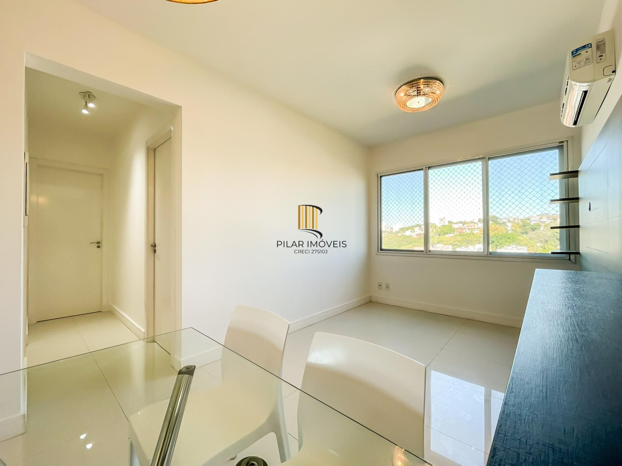Apartamento de 2 dormitórios no Cristal