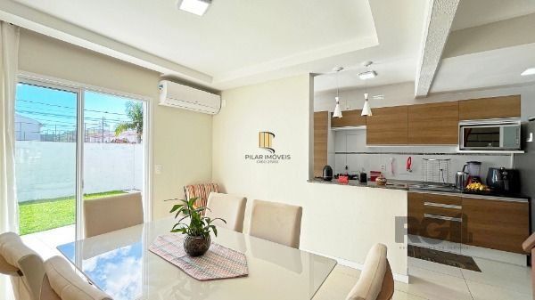 Casa 3 dormitórios no bairro Hípica