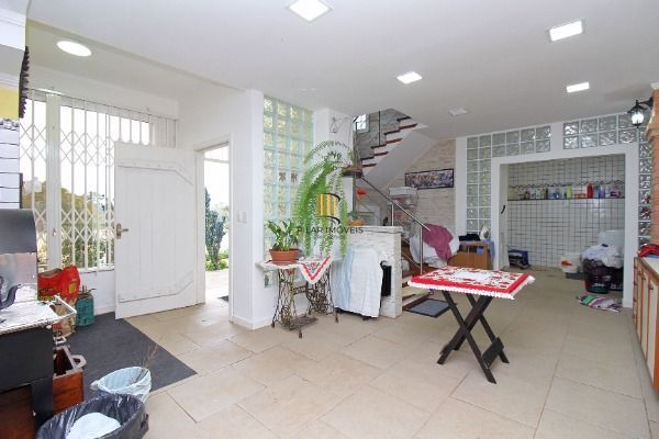 Casa para Venda - 300m², 3 dormitórios, sendo 1 suites, 2 vagas - Ipanema