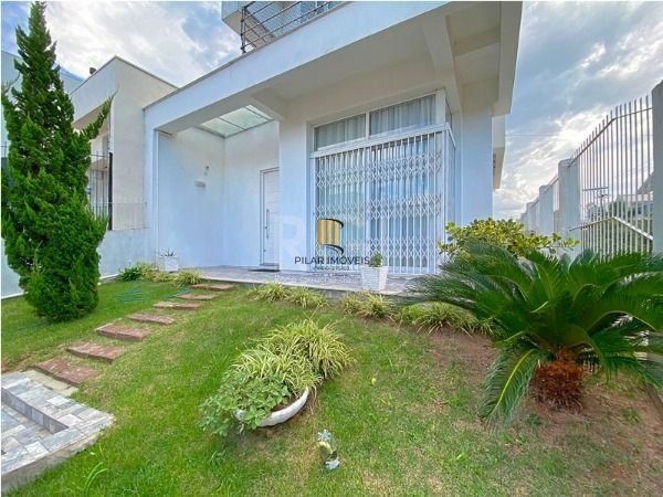 Casa em Porto Alegre, no bairro Aberta dos Morros, com 3 dormitório(s), e 3 banheiros, à venda.