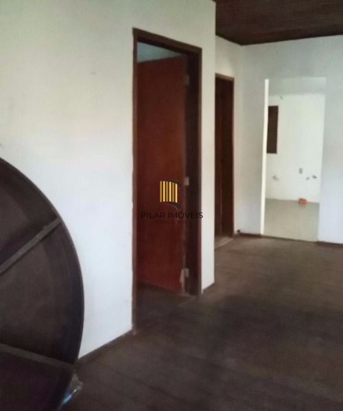 Casa para Venda - 80m², 2 dormitórios, 1 vaga - Guarujá