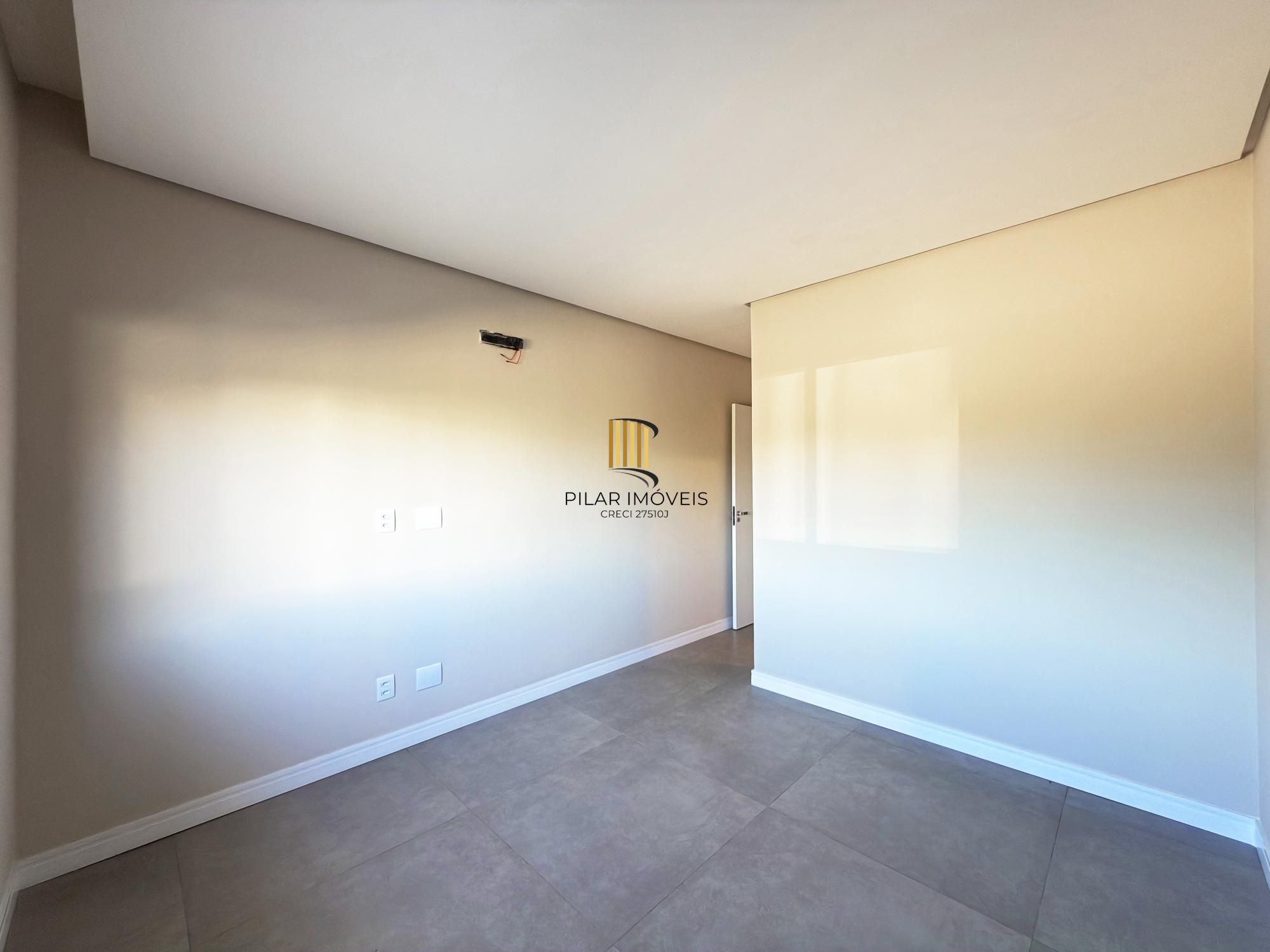 Residência  com 3 suítes no Lagos de Nova Ipanema